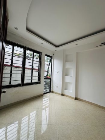 Giáp nhị 5 tầng 6 ngủ chỉ 6,5 tỷ, vài bước ra tới ô tô đỗ 6774636