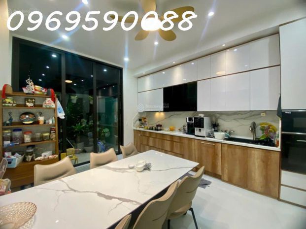 Nhà sát aeon tp chủ kẹt tiền cần bán gấp,04 tầng dt 4mx19m, 6775322