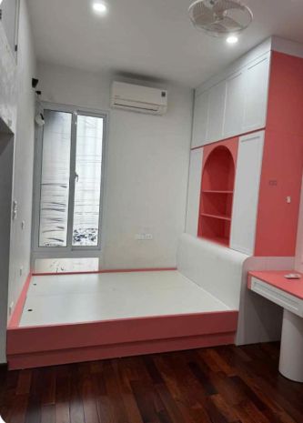 Cho thuê nhà ngõ lê đại hành, 5 tầng, 3 ngủ, 4 vệ sinh, vừa 6775776