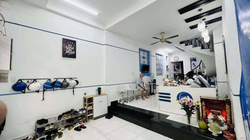 Nhà hơn 60m2 - quận 1 - cống quỳnh - sát mặt tiền - 5pn, 6776143