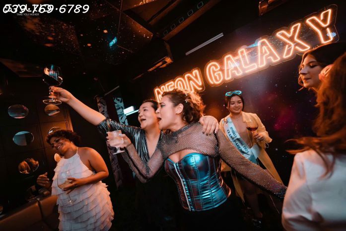 Cho thuê lounge full đồ hoặc sang nhượng quán rượu vệ hồ 6777284