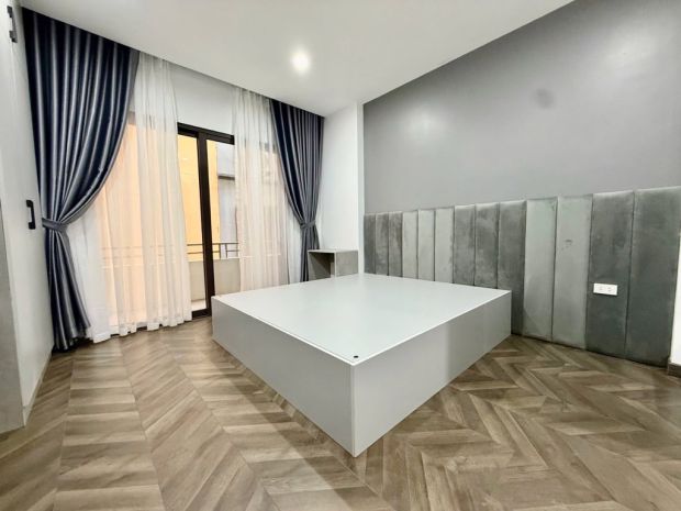 Trần cung 50m thang máy chỉ 10,3 tỷ,ô tô 40m,gần phố,2 6778223