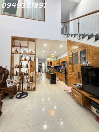 Nhà hxh lê quang định 318m2 dài 50m 2tầng 7pn shr hoàn công 6778341