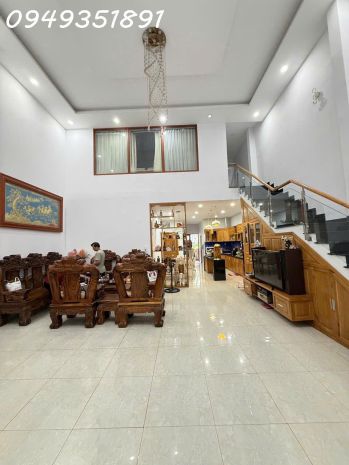 Nhà hxh lê quang định 318m2 dài 50m 2tầng 7pn shr hoàn công 6778342