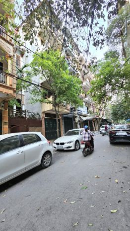 Hai bà trưng 26tỷ 60m hai mặt tiền vỉa hè xe máy kinh 6778532