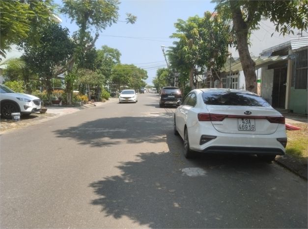 Đất rộng tt phố biển phạm văn đồng  phó đức chính  464m² 6778648