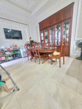 Bán nhà biệt thự phố 135m2, mt 9m, kd đa ngành, kdl bửu long 6780459