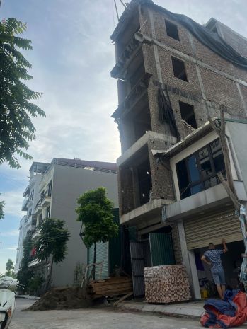 Chính chủ bán nhà xây thô 5 tầng 1 tum có vị trí đẹp   tại 6781078