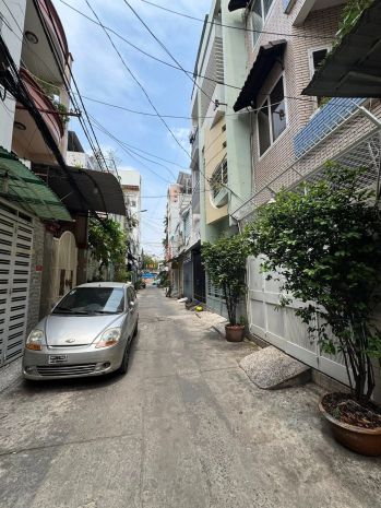 Nhà phú nhuận  hẻm xe hơi  70m²  3 tầng  4pn  chỉ 8 tỷ 6781489