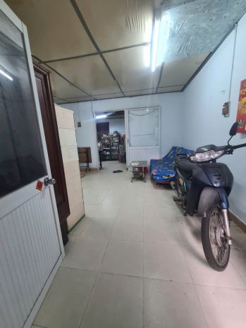 Bán nhà phường 15, quận 8 , 120m2 , ngang 
hơn 5m, nhà cấp 6782000