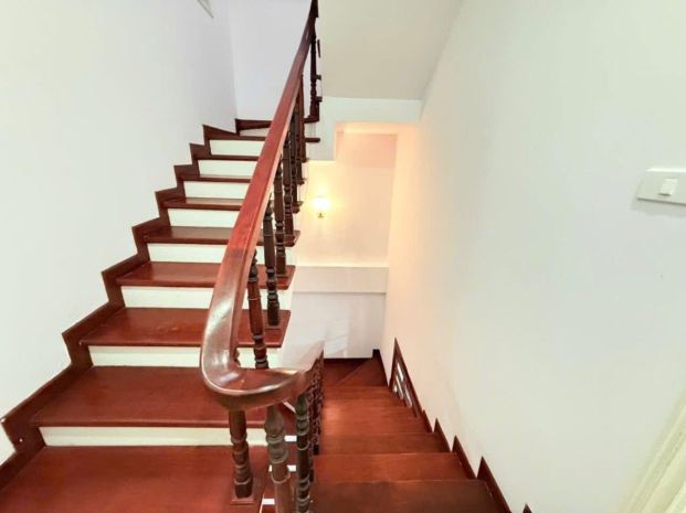 Bán nhà phạm tuấn tài cầu giấy phân lô ô tô tránh ô tô vào 6782006