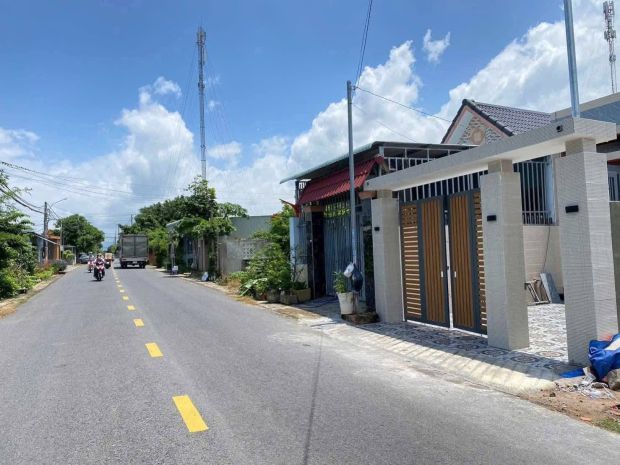 Cần bán nhà mặt tiền đường nhựa  xã an ngãi, huyện long 6782506