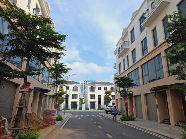 Bán nhà phố 5 tầng vị trí đắc địa, đối diện 16 tòa chung cư 6783198