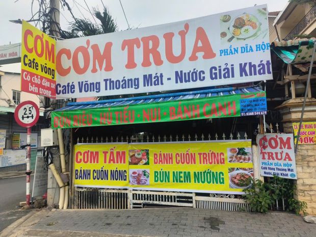 Do bận công việc nên minh cần sang quán cơm cafe võng 6783406