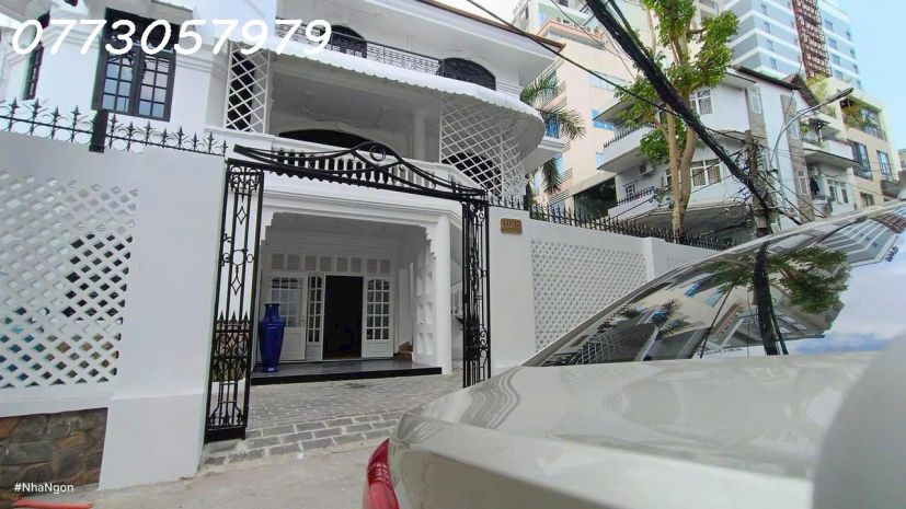 Góc 3 mặt tiền nguyễn cửu vân, p.17, bình thạnh 15x20m, hđt 6783425