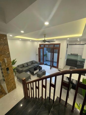 Thạch bàn - 1 căn độc lập - thang máy - ô tô đỗ cửa - 48m 6783598