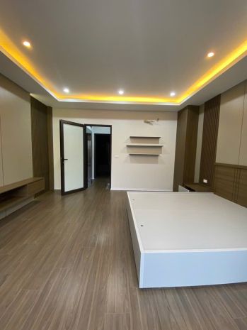 Bán nhà mặt ngõ tân mai, lô góc, gần hồ đền lừ, ô tô vào 6784460
