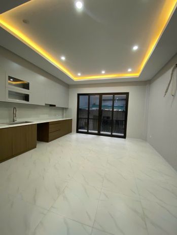 Bán nhà mặt ngõ tân mai, lô góc, gần hồ đền lừ, ô tô vào 6784461