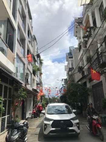 Bán đất lô góc hẻm xe hơi phạm văn đồng, linh tây. 80m2, 6.8 6784608