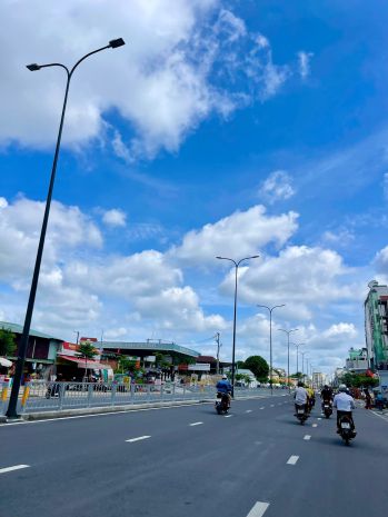 Chỉ 7.5 tỷ có ngay nhà 5 tầng dương quảng hàm hẻm 5m, gần 6785574