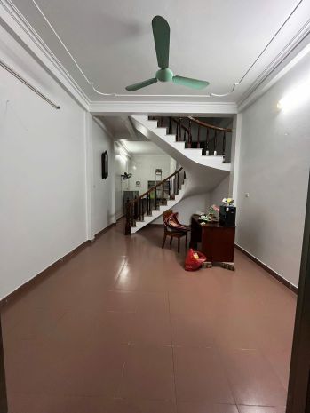 Cho thuê nhà nguyên căn 279 lĩnh nam, 50m2 - 3 tầng - 2 ngủ 6786041