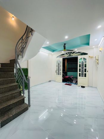 Nhà đẹp lạc long quân nhỉnh 4 tỷ 6786436