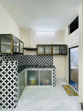 Nhà đẹp lạc long quân nhỉnh 4 tỷ 6786437