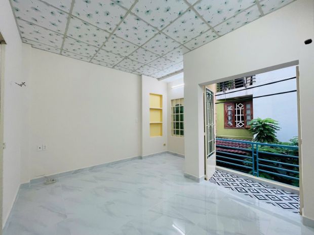 Nhà đẹp lạc long quân nhỉnh 4 tỷ 6786439