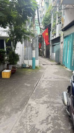 Nhà đẹp lạc long quân nhỉnh 4 tỷ 6786440