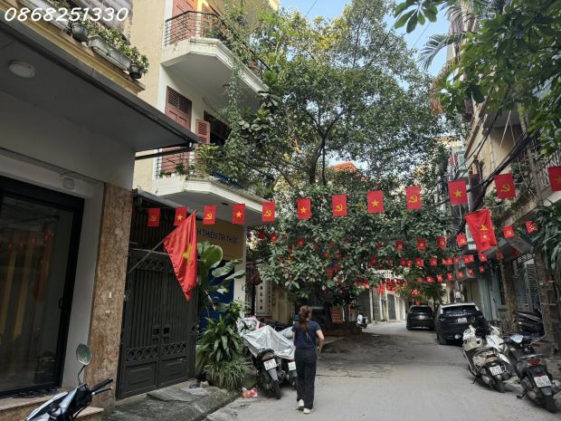 Nhà kim ngưu  lô góc 3 thoáng  gần ô tô  full nội thất 6786666