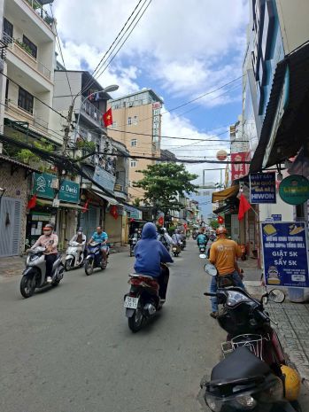Hot hot chính chủ cần bán lô góc 2 mặt tiền đường đẹp tại 6787079