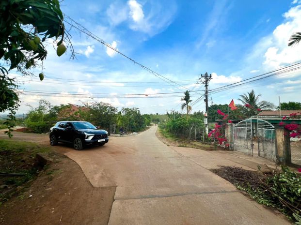 Ea kiết-cư mgar- đắk lắk dt 1000m2 đường oto tới đât giá 6787687