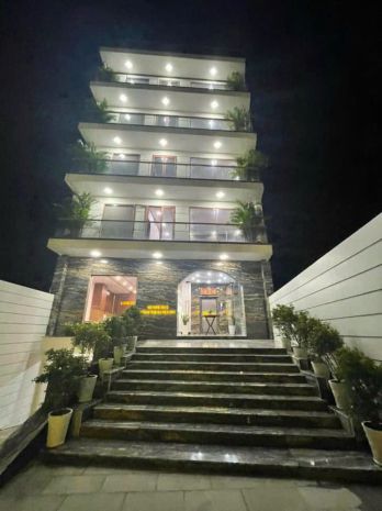 Bán khách sạn giá rẻ dòng tiền cao 300trth. thủ đức. tp hồ 6787917