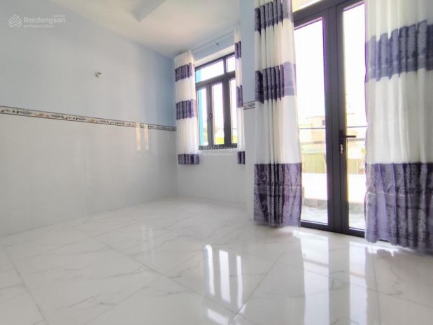 Nhà 2 tầng, tnpb, 90m2, ngang 6.5m, đường xe hơi 6m, 3pn, 6788166