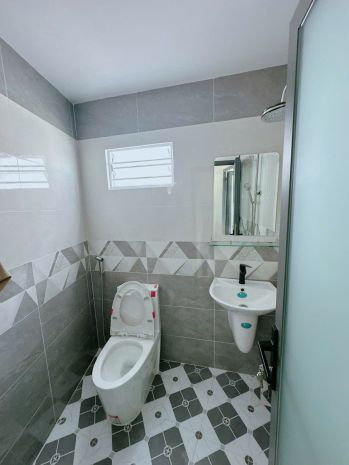Sát mặt tiền vĩnh khánh q4
ngang 3.5 dài 14.5  nhà mới 6788336