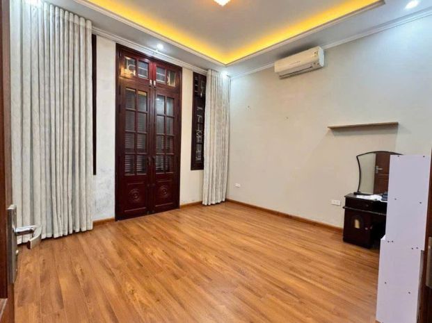 Bán nhà nguyễn khuyến 5 tầng,oto,kinh doanh 6788767