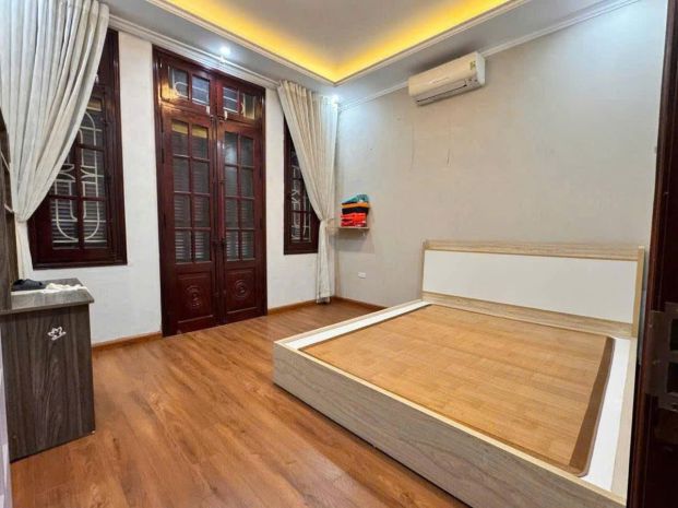 Bán nhà nguyễn khuyến 5 tầng,oto,kinh doanh 6788768