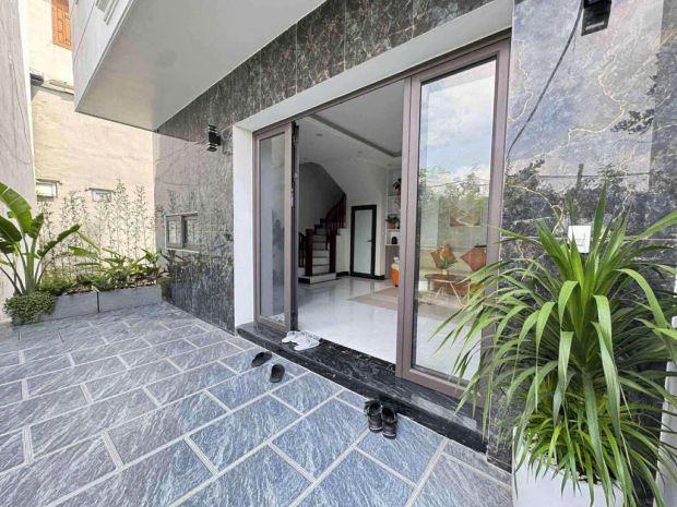 Phúc lợi - hàng xóm vinhomes - 38m chỉ 5.6 tỷ 6789017