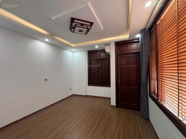 Bán nhà 46m x 4t đức giang, oto tránh, lô góc, full nội 6789248