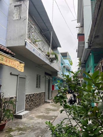 Giảm 200tr! nhà vuông 2 tầng hxh 28m2  lạc long quân q11 6791545