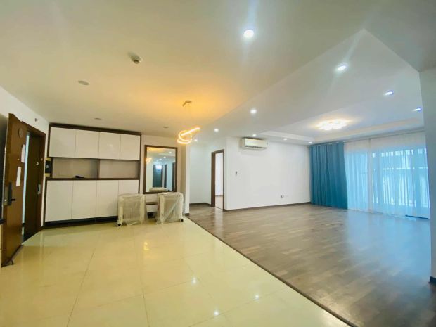 Chủ cần bán gấp căn 3 ngủ 8x tỷ 114 m2 tại goldmark city 6791844