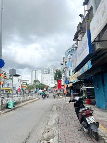 Nhà 5 tầng mặt tiền đường phạm hùng p5q8 . giá: 11.8 tỷ tl 6791956