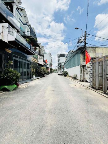 Nhà 2 tầng 80m2 ngang hơn 5 mét ô tô cách 10m gần lê thị 6792329