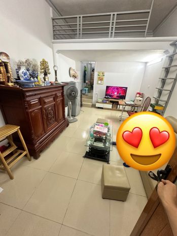 Ban nha tâp thê hai ba trưng 50m ngay lo đuc chi 6792915