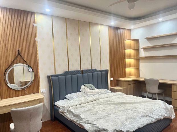 Nhà chính chủ - giá tốt - vị trí đẹp tại ngọc thuỵ, long 6793442