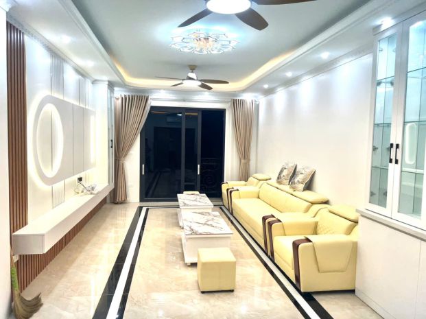 Nhà chính chủ - giá tốt - vị trí đẹp tại ngọc thuỵ, long 6793443
