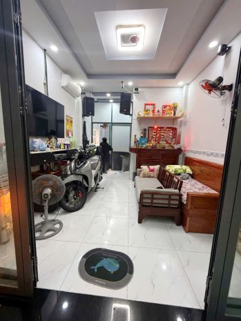 Nhà 2 tầng đường ba đình gần cầu nguyễn tri phương p9 q8 6794087