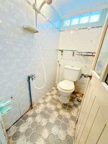 Nhà nhỏ 3 tầng hẻm thông đường nguyễn duy p12q8. giá: 1.96 6794790