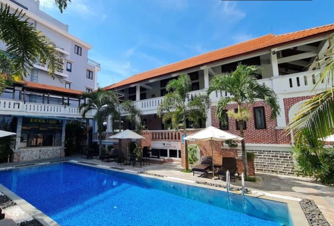 Bán khách sạn 4 sao  52 phòng  diện tích khủng 1.893m² 6795197