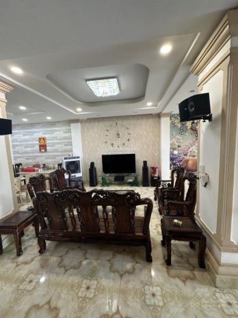 Bán nhà mặt tiền 4 tầng 8x20m, đường rộng 28m - giáp aeon 6795537